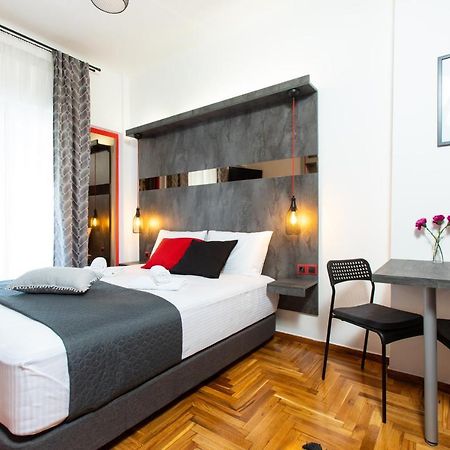Downtown Luxury Boutique Suites : the red suite Thessalonique Extérieur photo