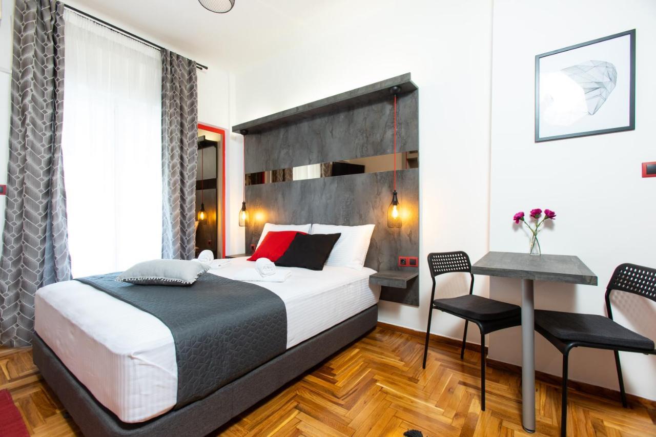 Downtown Luxury Boutique Suites : the red suite Thessalonique Extérieur photo